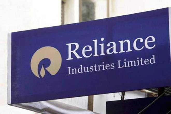 The m-cap of ITC dropped by Rs 20,748.4 crore to stand at Rs 2,89,740.59 crore The m-cap of ITC dropped by Rs 20,748.4 crore to stand at Rs 2,89,740.59 crore