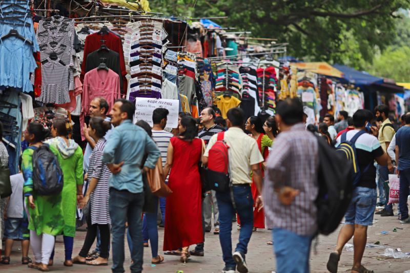 Country's Growth Slowdown Set to Deepen as Consumers Buckle Country's Growth Slowdown Set to Deepen as Consumers Buckle