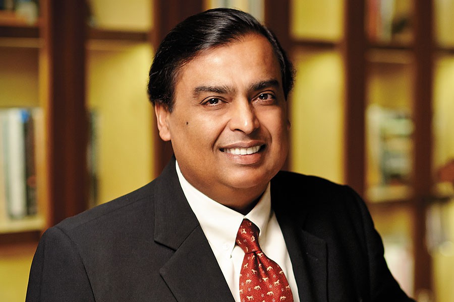 Ambani lost 16800 crore from trade war Ambani lost 16800 crore from trade war