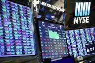 US stocks close higher, tech shares lead gains US stocks close higher, tech shares lead gains