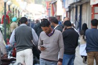 Mobile Internet services suspended again in Kashmir
