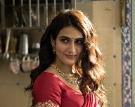 Fatima Sana Shaikh nails Marathi look in 'Suraj Pe Mangal Bhari' Fatima Sana Shaikh nails Marathi look in 'Suraj Pe Mangal Bhari'