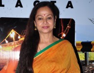 Zarina Wahab returns in short film 'Kashmiriyat' Zarina Wahab returns in short film 'Kashmiriyat'