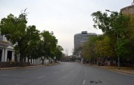 People shun social distancing during evenings in outer Delhi People shun social distancing during evenings in outer Delhi