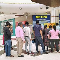 Bengaluru residents stock up on essentials ahead of lockdown