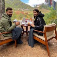 Kohli making most of quarantine, gets haircut from Anushka