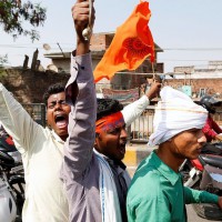 Hindu Yuva Vahini chief's car attacked