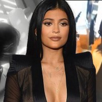 Kylie Jenner donates $1mn in aid of medics fighting COVID-19 pandemic