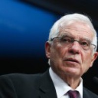 EU warns China against 'politics of generosity'