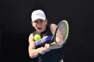Aus Open: Halep crushes Mertens to enter last 8 Aus Open: Halep crushes Mertens to enter last 8