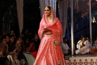 Sonam Kapoor visits India Art Fair Sonam Kapoor visits India Art Fair