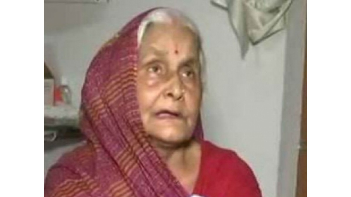 As pressure mounts, family disowns Vikas Dubey As pressure mounts, family disowns Vikas Dubey