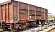 Goods train derails in Uttar Pradesh Goods train derails in Uttar Pradesh