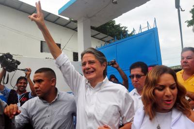 Ex-banker wins Ecuadorian Prez runoff Ex-banker wins Ecuadorian Prez runoff