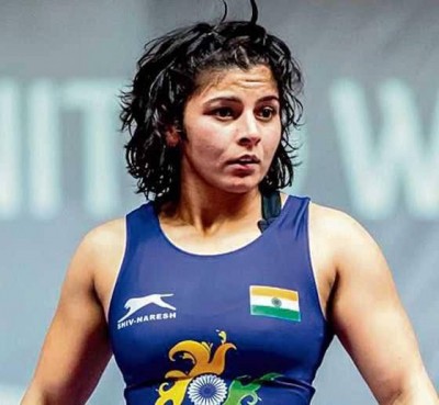Sarita Mor defends gold in Asian wrestling championships Sarita Mor defends gold in Asian wrestling championships