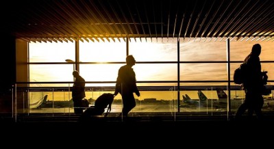 Pak temporarily bans travel from India Pak temporarily bans travel from India