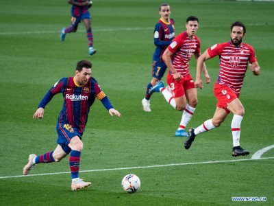 Barcelona miss chance to go top, lose 1-2 to Granada Barcelona miss chance to go top, lose 1-2 to Granada