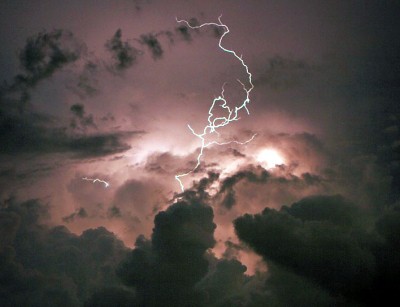 Andhra issues thunderbolts warning in four districts Andhra issues thunderbolts warning in four districts