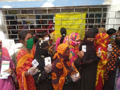 Women voters outnumber men in Bengal 4th phase polls Women voters outnumber men in Bengal 4th phase polls
