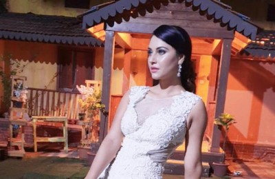 Riney Aryaa replaces Deblina Chatterjee as Goddess Lakshmi in 'Vighnaharta Ganesh' Riney Aryaa replaces Deblina Chatterjee as Goddess Lakshmi in 'Vighnaharta Ganesh'
