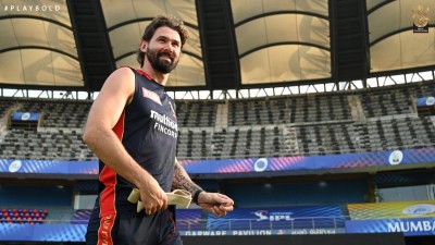 IPL: Zampa, Richardson return home over 'personal reasons' IPL: Zampa, Richardson return home over 'personal reasons'