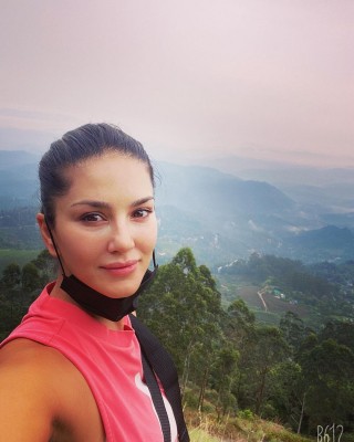 Sunny Leone goes for morning hike in Kerala Sunny Leone goes for morning hike in Kerala