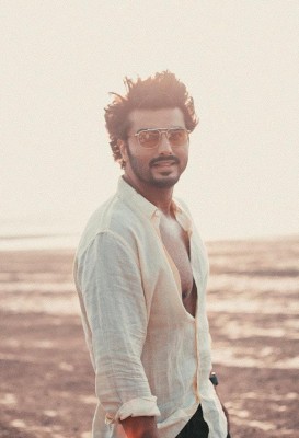 'Ek Villain Returns' Goa shoot starts with Arjun Kapoor, Tara Sutaria 'Ek Villain Returns' Goa shoot starts with Arjun Kapoor, Tara Sutaria