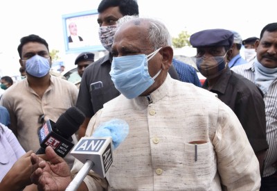 Manjhi requests Nitish to pay his official power bill from govt funds Manjhi requests Nitish to pay his official power bill from govt funds