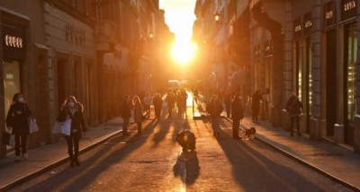 Italy extends curbs until April end Italy extends curbs until April end