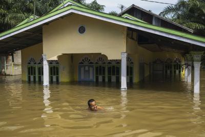 Death toll of Indonesia's flash floods revised to 41 Death toll of Indonesia's flash floods revised to 41