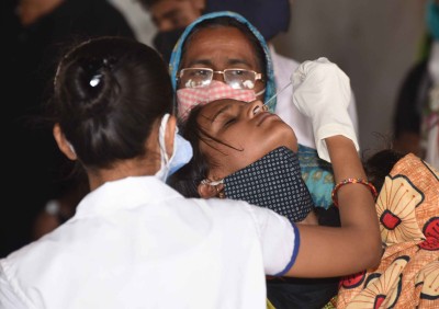 Karnataka logs 29,744 new Covid cases with 201 deaths Karnataka logs 29,744 new Covid cases with 201 deaths