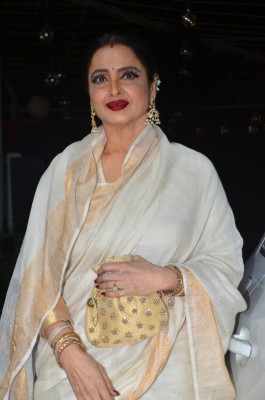 Rekha gifts Neha Kakkar Kanjivaram saree as wedding gift Rekha gifts Neha Kakkar Kanjivaram saree as wedding gift