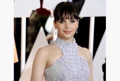 Felicity Jones says it's 'scary' to have a baby in pandemic Felicity Jones says it's 'scary' to have a baby in pandemic