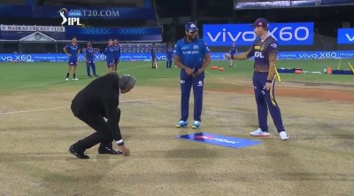 KKR win toss, elect to bowl KKR win toss, elect to bowl