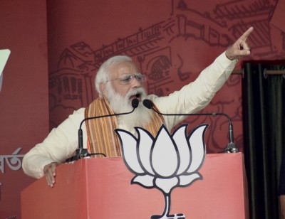 In two rallies at Bengal, Modi launches sharp attack on Mamata