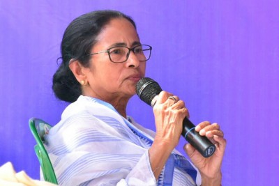 Make vaccines, medicine and oxygen available, Mamata tells PM