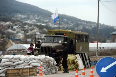 Ukrainian tank units hold drills near Crimea Ukrainian tank units hold drills near Crimea