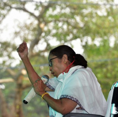 Battleground Bengal: 68.04% turnout till 3 pm, Mamata cries foul