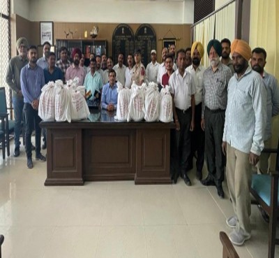 Amritsar customs seize 102 kg drug in consignment from Afghanistan Amritsar customs seize 102 kg drug in consignment from Afghanistan