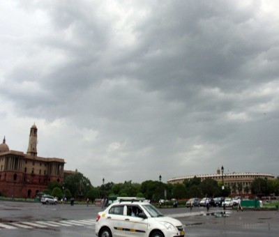 Delhi to get light rain on Wednesday, Thursday