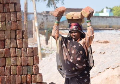 TN to issue release letter, interim compensation for rescued bonded labourers TN to issue release letter, interim compensation for rescued bonded labourers