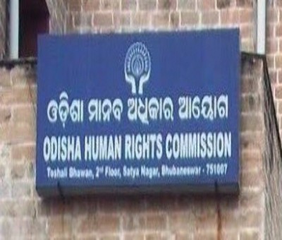 Journalist chained to hospital bed: Rights panel seeks report Journalist chained to hospital bed: Rights panel seeks report