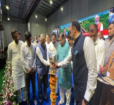 Work on Hyderabad regional ring road to begin in 3 months: Gadkari Work on Hyderabad regional ring road to begin in 3 months: Gadkari