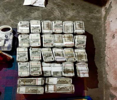 Odisha vigilance arrests second wife of engineer after seizing Rs 1.4 cr cash from slum Odisha vigilance arrests second wife of engineer after seizing Rs 1.4 cr cash from slum