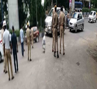 Telangana MLC booked for abusing, threatening cop Telangana MLC booked for abusing, threatening cop