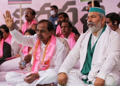 KCR sets 24-hr deadline before Centre over paddy procurement KCR sets 24-hr deadline before Centre over paddy procurement