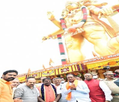 Bommai unveils 161 feet tall Anjaneya Statue in K'taka Bommai unveils 161 feet tall Anjaneya Statue in K'taka