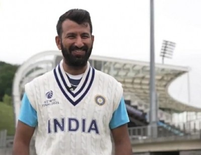 Pujara hits unbeaten double century to help Sussex draw against Derbyshire Pujara hits unbeaten double century to help Sussex draw against Derbyshire