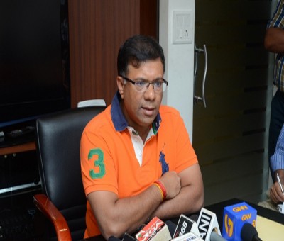Go all out, record corrupt officials: Goa Minister to people Go all out, record corrupt officials: Goa Minister to people