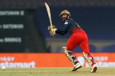 IPL 2022: Karthik outsmarting bowlers due to clarity of thoughts, says Shastri IPL 2022: Karthik outsmarting bowlers due to clarity of thoughts, says Shastri
